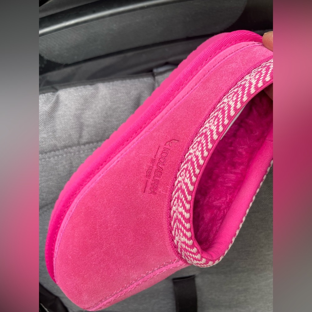 Koolaburra by UGG Fuchsia Slippers